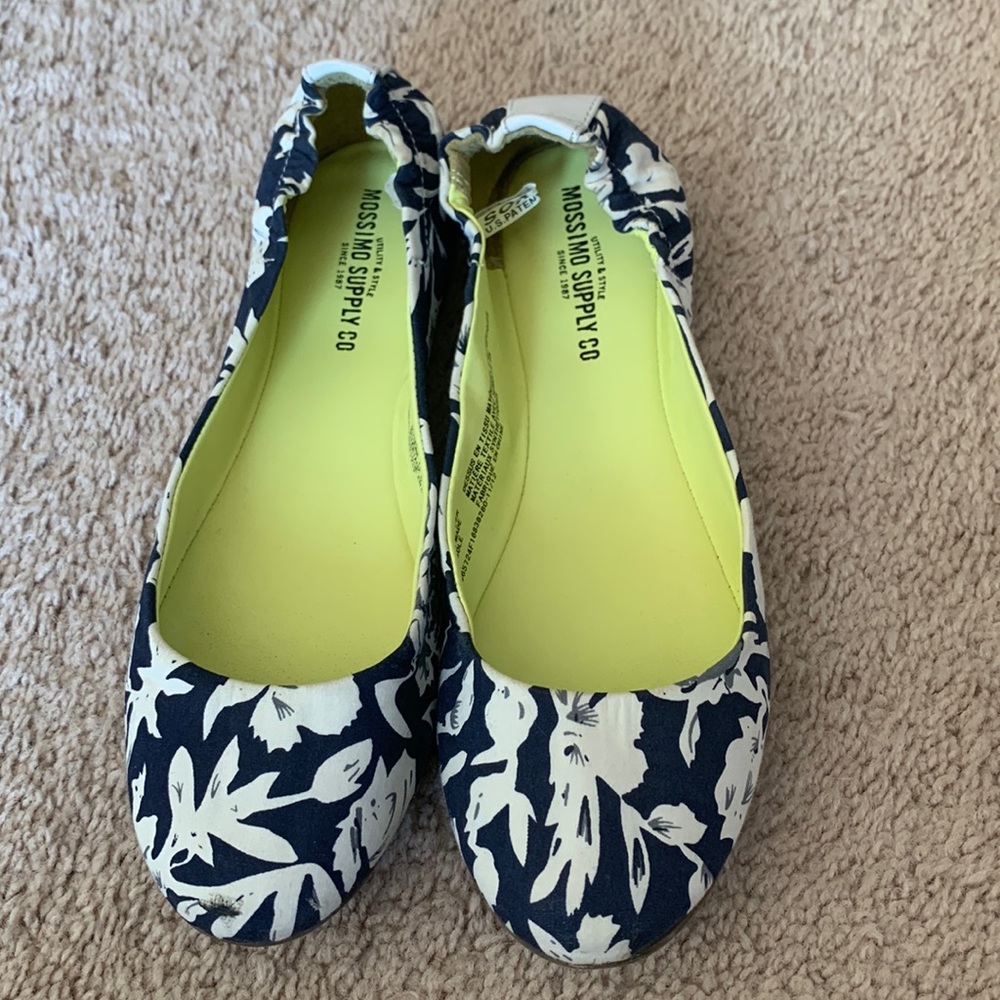 Floral ballet flats